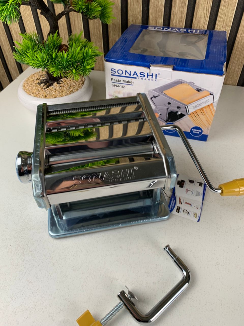 ماكينة تحضير العجائن